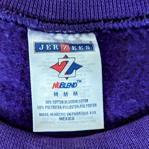 Vintage Single Stitch Purple Friends Are The Hats Crewneck Sweatshirt 1990s Sz M - Picture 5 of 7